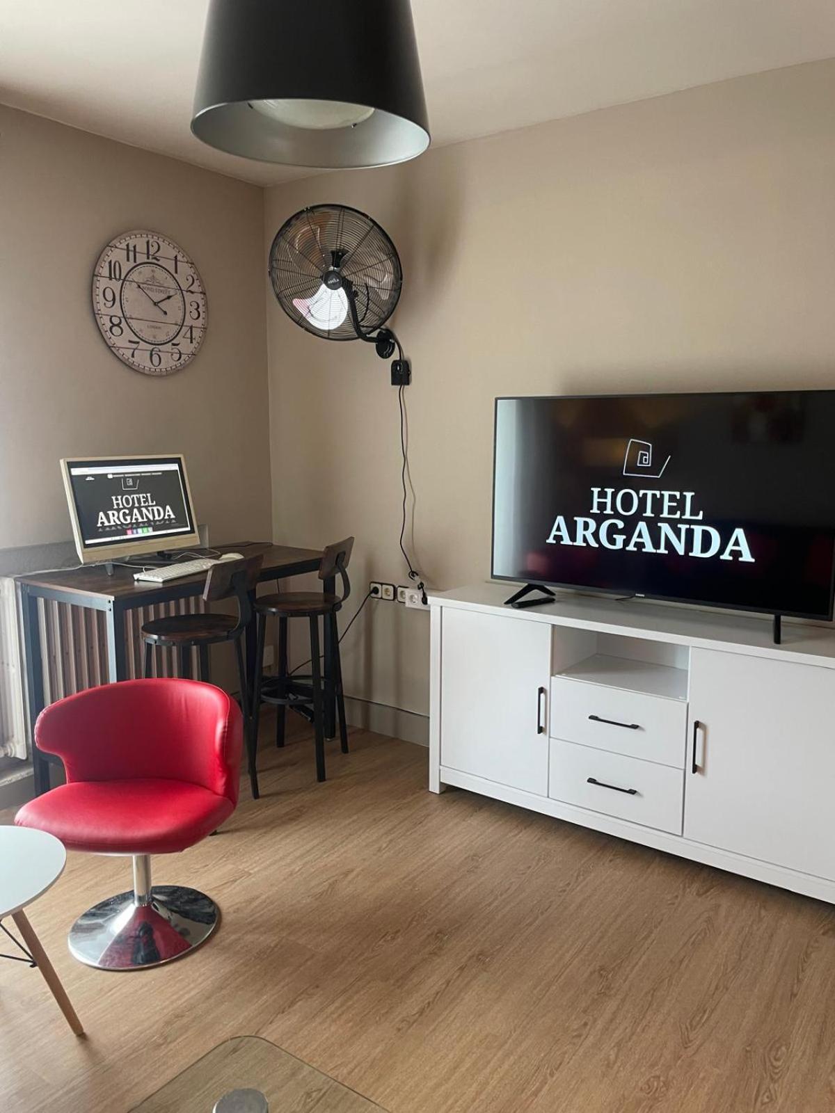 Hotel Arganda 알간다델레이 외부 사진