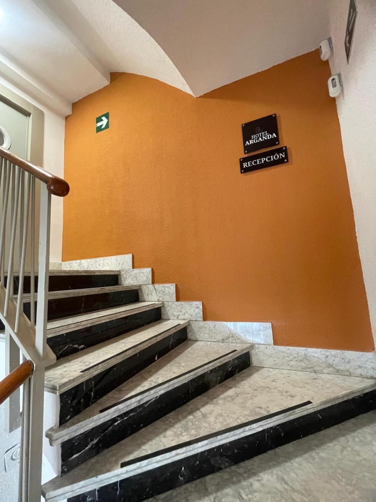Hotel Arganda 알간다델레이 외부 사진