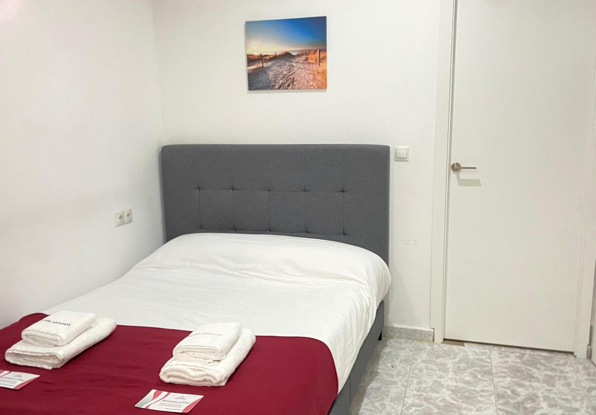 Hotel Arganda 알간다델레이 외부 사진